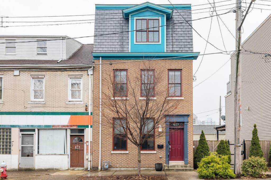 4 Bedroom 3 Bath Sleeps 10 Pet Friendly Private Backyard, 2 Car Garage, City Views, Close To All Stadiums And Casino Pittsburgh Esterno foto