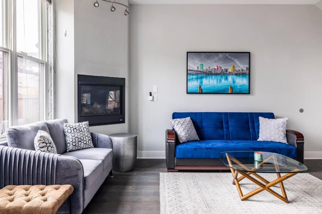 4 Bedroom 3 Bath Sleeps 10 Pet Friendly Private Backyard, 2 Car Garage, City Views, Close To All Stadiums And Casino Pittsburgh Esterno foto