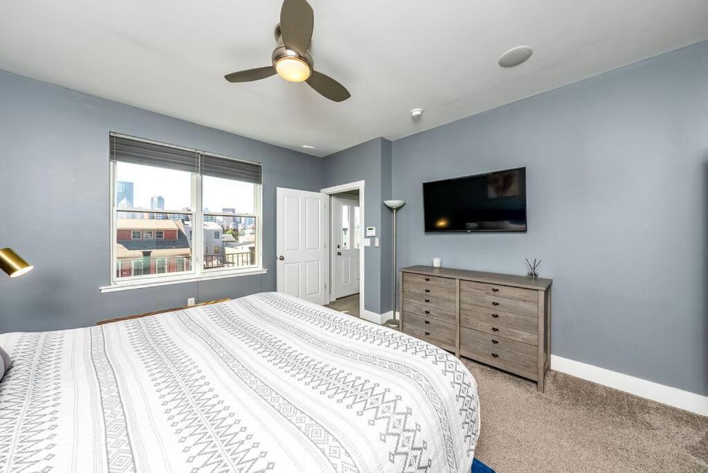 4 Bedroom 3 Bath Sleeps 10 Pet Friendly Private Backyard, 2 Car Garage, City Views, Close To All Stadiums And Casino Pittsburgh Esterno foto