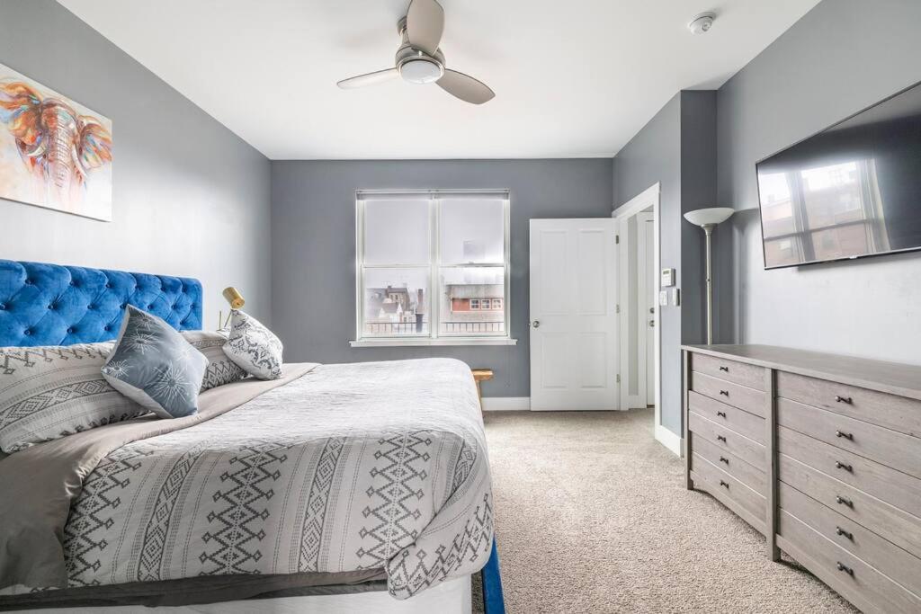 4 Bedroom 3 Bath Sleeps 10 Pet Friendly Private Backyard, 2 Car Garage, City Views, Close To All Stadiums And Casino Pittsburgh Esterno foto