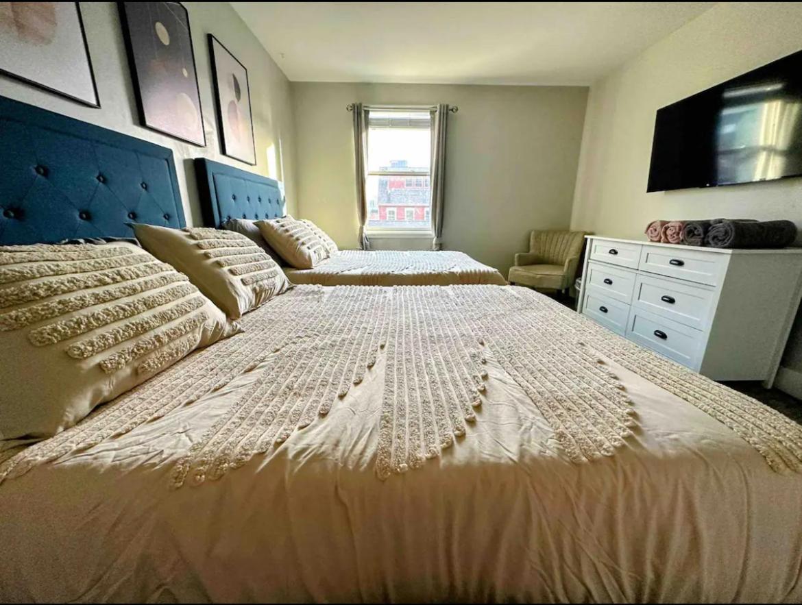 4 Bedroom 3 Bath Sleeps 10 Pet Friendly Private Backyard, 2 Car Garage, City Views, Close To All Stadiums And Casino Pittsburgh Esterno foto